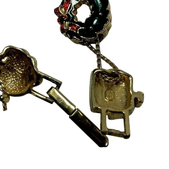 Christmas Charm Bracelet Holiday Fashion Santa Wreath Cabin Marked SP Gold Tone - Picture 12 of 13